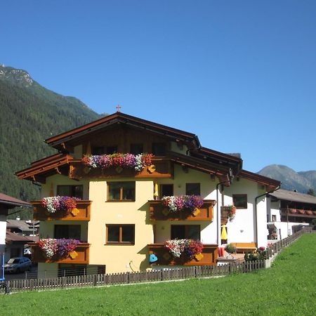 Haus Rosmarie Apartment Neustift im Stubaital Exterior foto