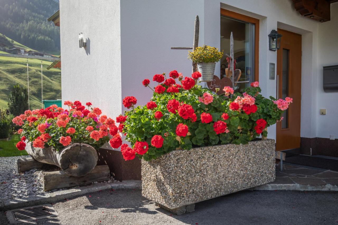 Haus Rosmarie Apartment Neustift im Stubaital Exterior foto