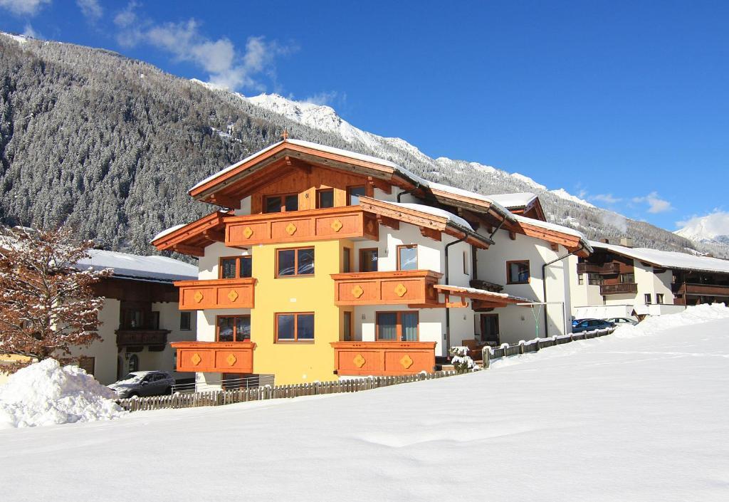 Haus Rosmarie Apartment Neustift im Stubaital Exterior foto